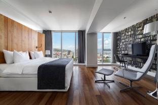 holiday inn tbilisi by ihg