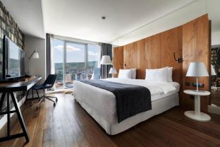 holiday inn tbilisi by ihg