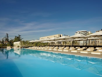 Holiday Inn Tbilisi By Ihg,Tbilisi>>Saburtalo,4 star