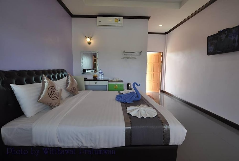 naris phu view resort