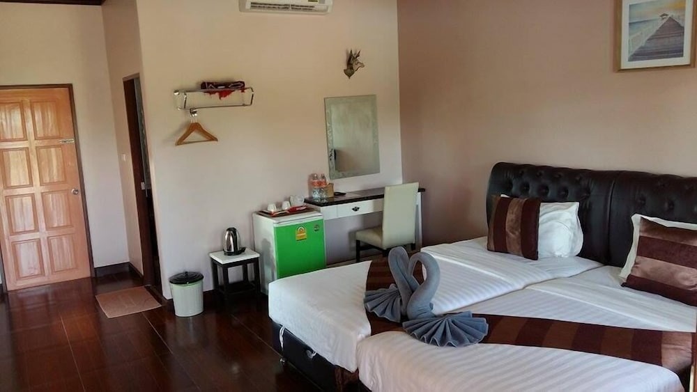 naris phu view resort