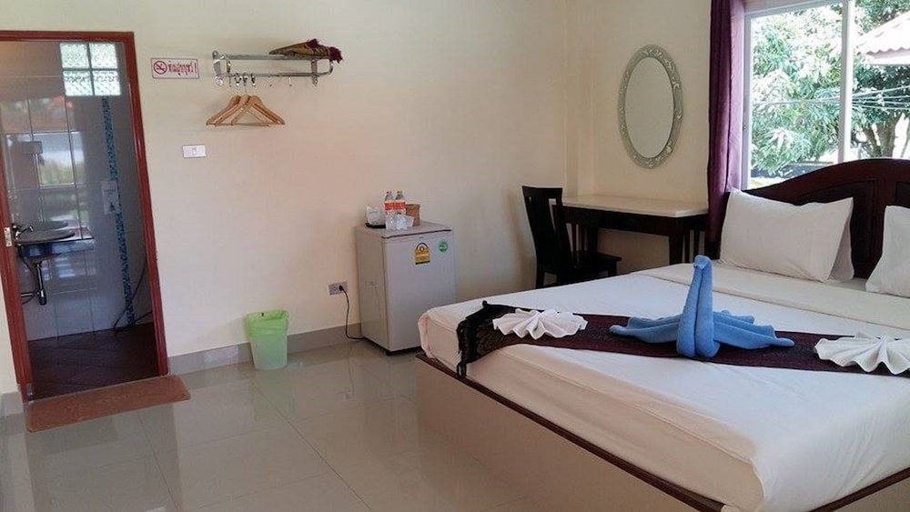 naris phu view resort