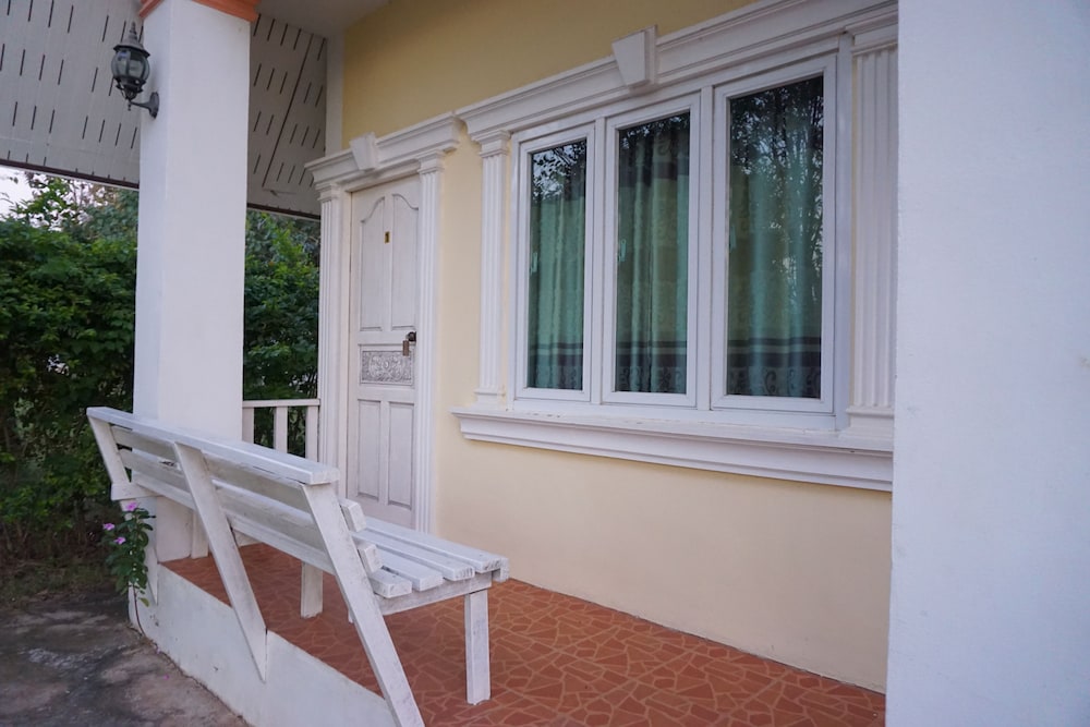 nam khong tara resort