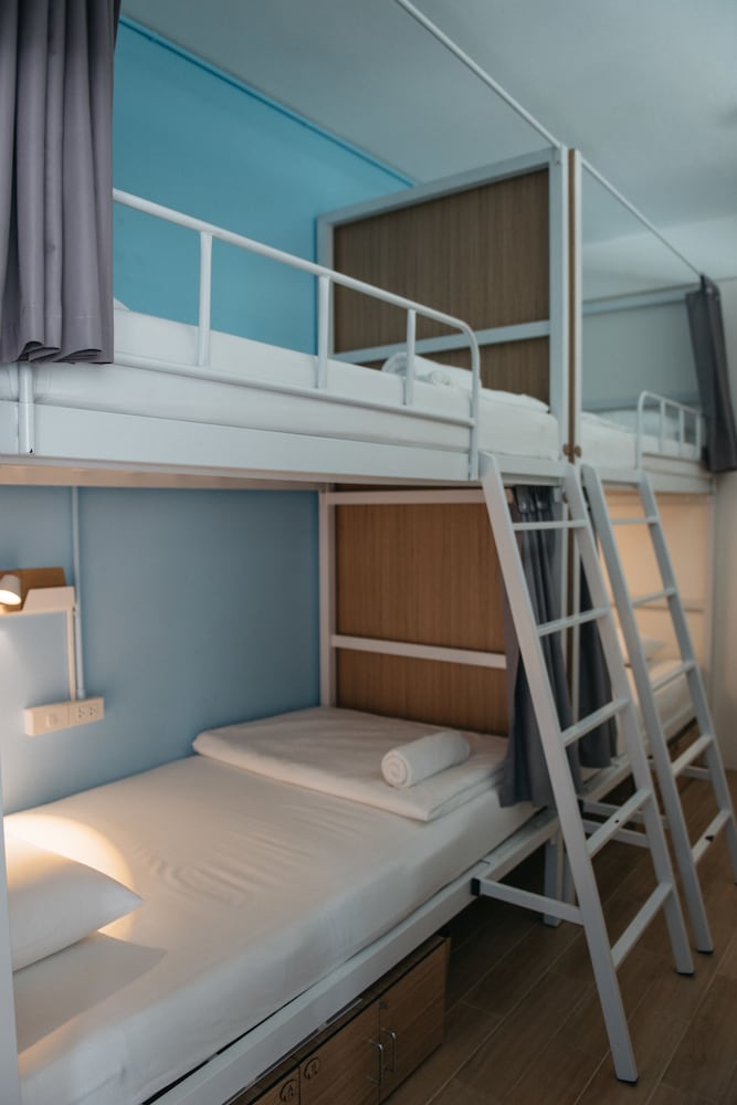ease hostel