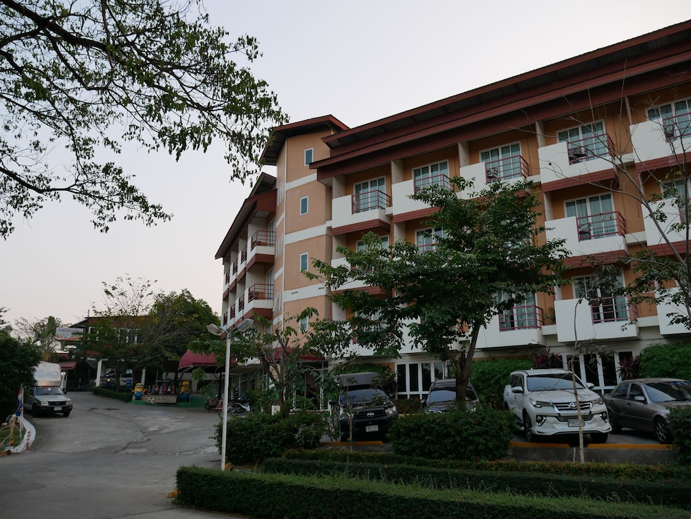 buriram siri resort