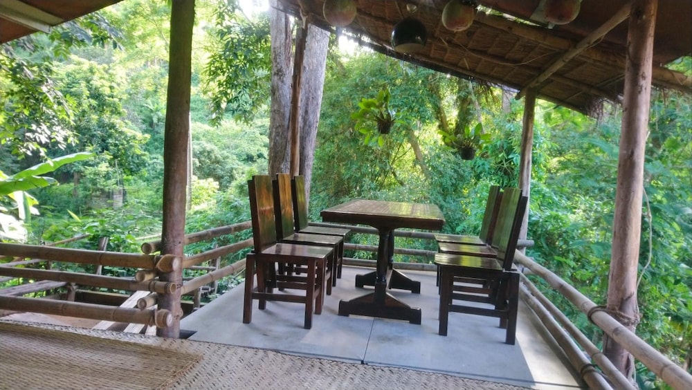 hill tribe art house