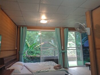 hill tribe art house