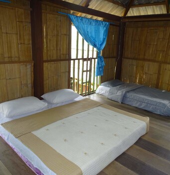 hill tribe art house