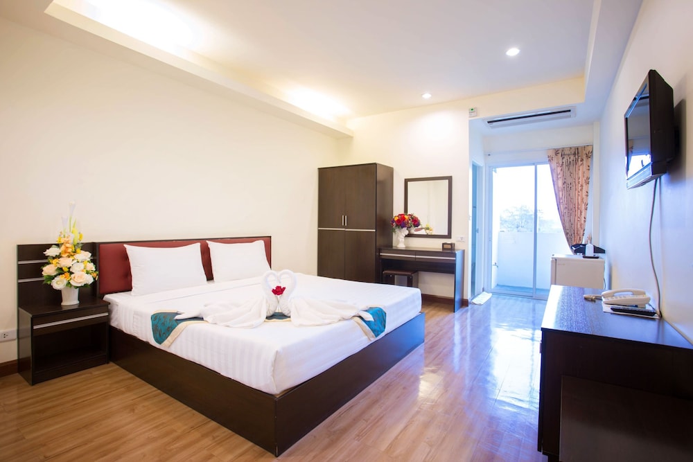 tharakiree place hotel