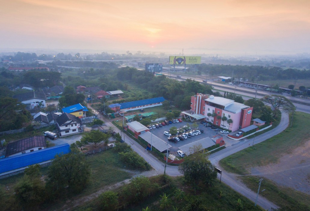 tharakiree place hotel