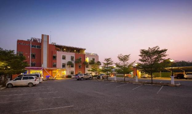 tharakiree place hotel