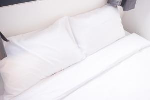 glur phuket patong beach