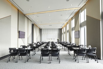 the quarter ari by uhg