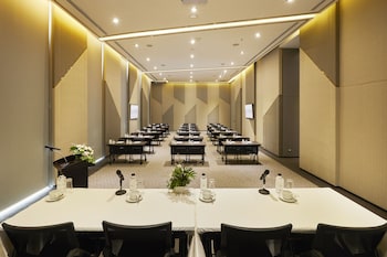 the quarter ari by uhg