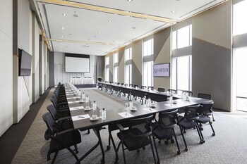 the quarter ari by uhg