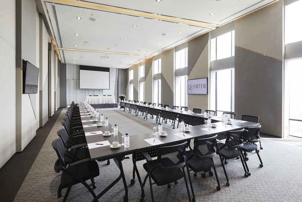 the quarter ari by uhg