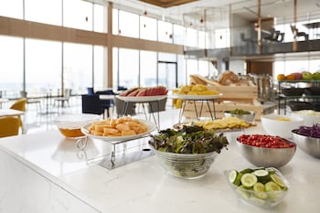 the quarter ari by uhg