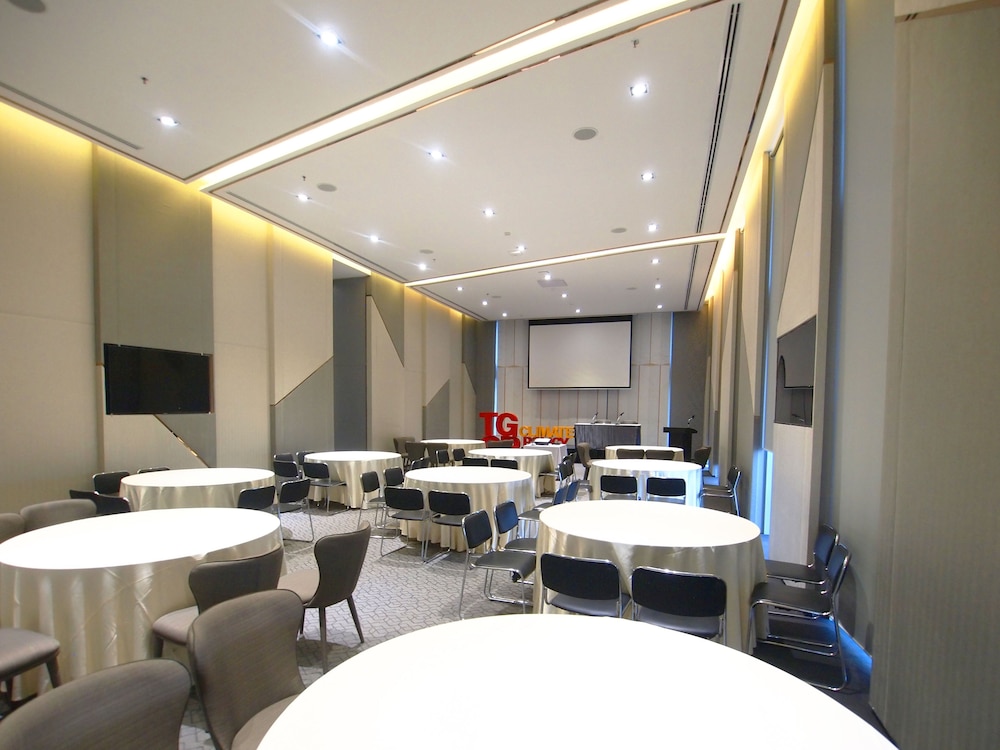 the quarter ari by uhg