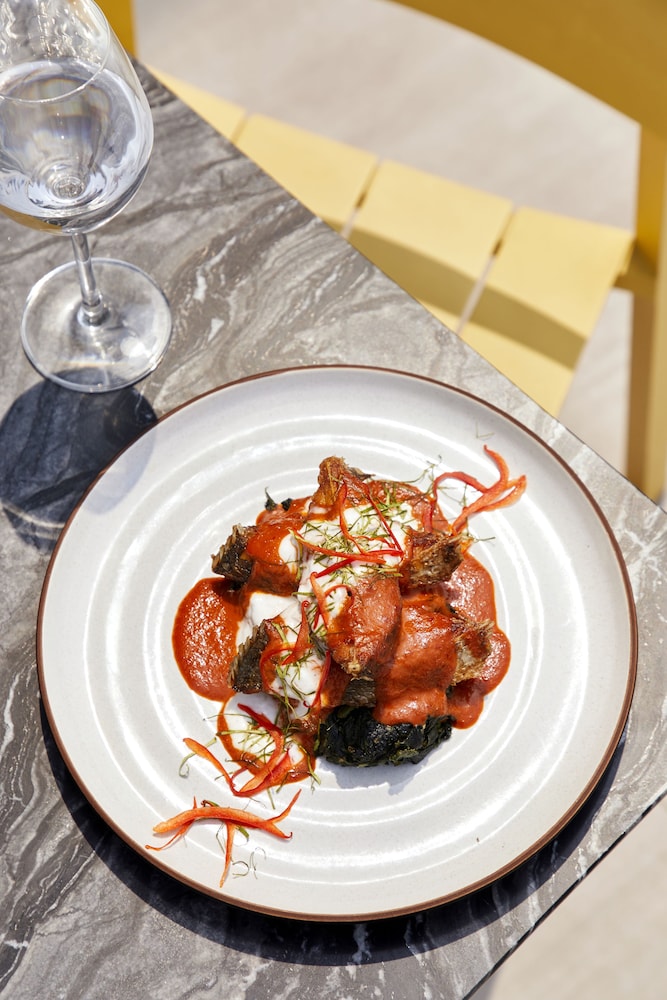 the quarter ari by uhg