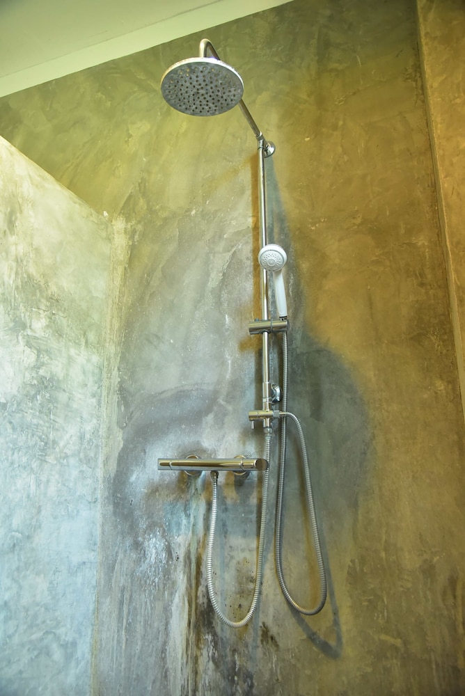 home elements khaoyai