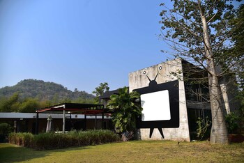 home elements khaoyai