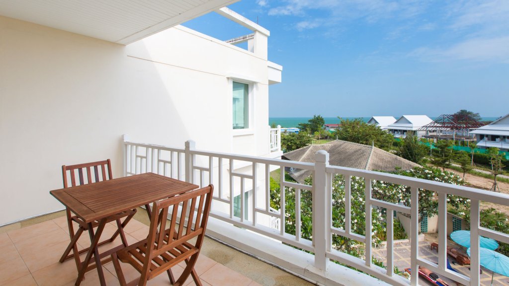 Baan Poolom Beachfront Condominium,Hua Hin>>Cha-Am,3 star