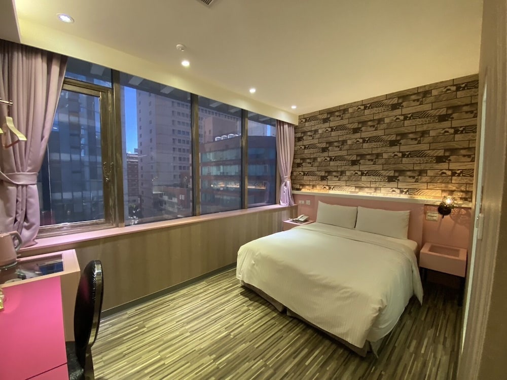 191 hotel