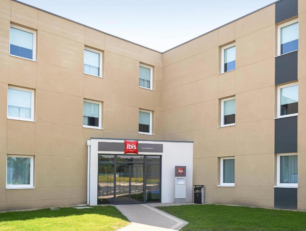 ibis les herbiers