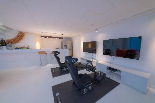 play hotel