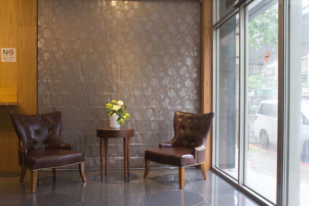 the koos hotel dahu