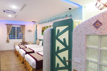 sin sin hotel iii