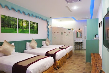 sin sin hotel iii