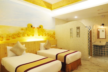 sin sin hotel iii