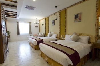 sin sin hotel iii