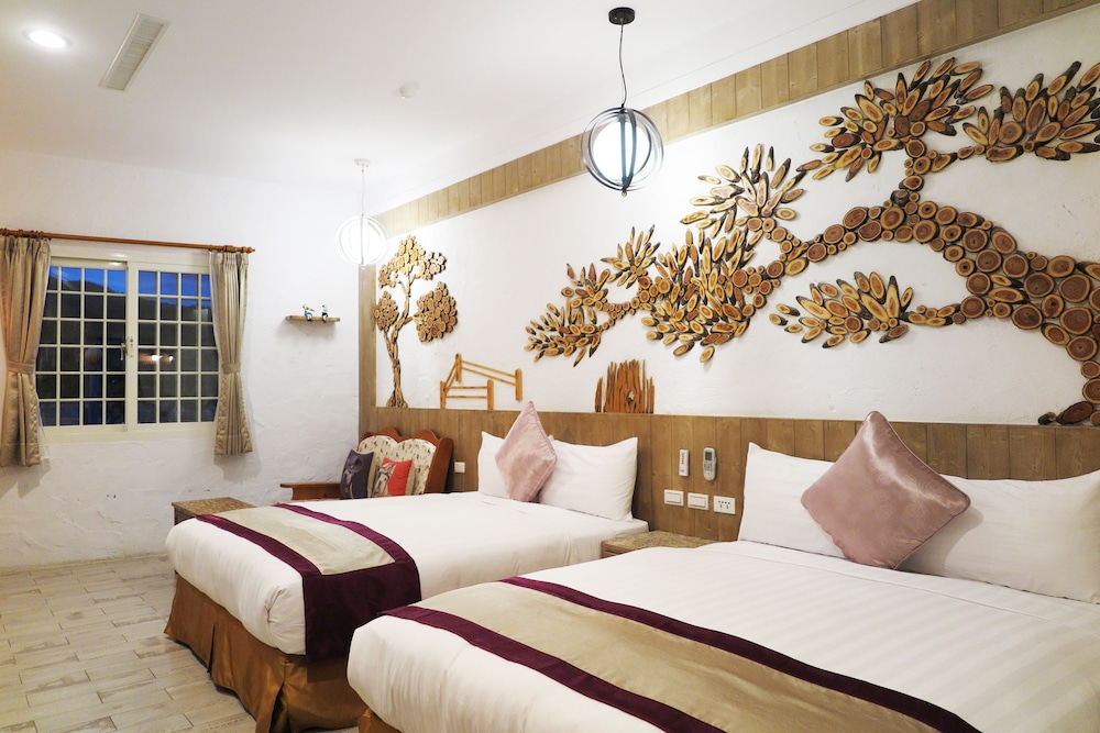 sin sin hotel iii