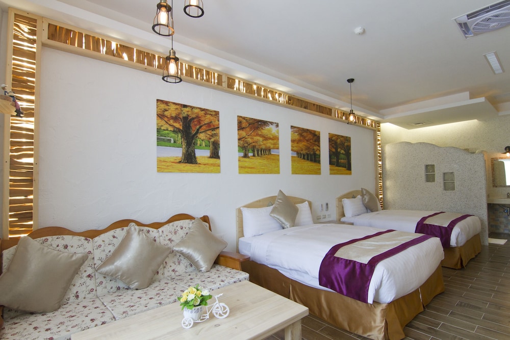 sin sin hotel iii