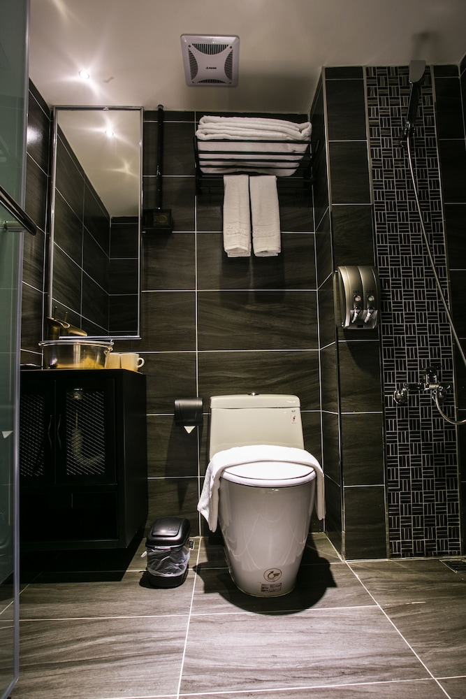 re change hotel taipei