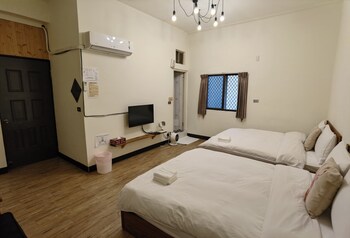 oc hostel