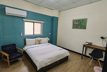 oc hostel