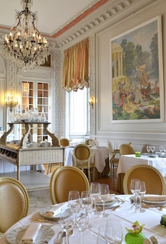Chateau Colbert,Cholet>>Chambretaud,3 star