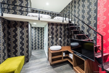 ch place x hotel