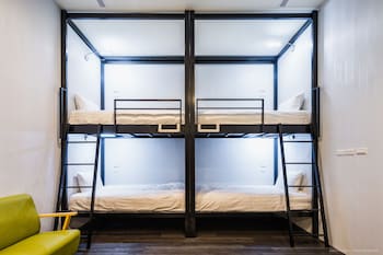 ch place x hotel