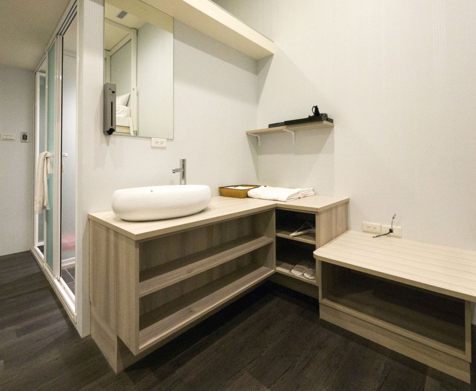 ch place x hotel