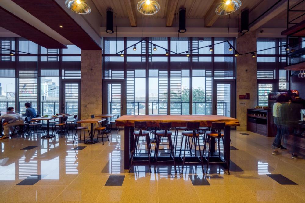 watermark hotel kaohsiung station