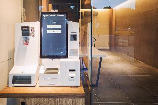 traveller inn day moon hotel