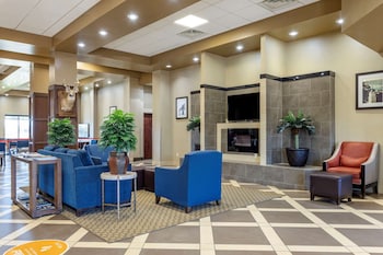 Comfort Suites,Marks>>Batesville,3 star