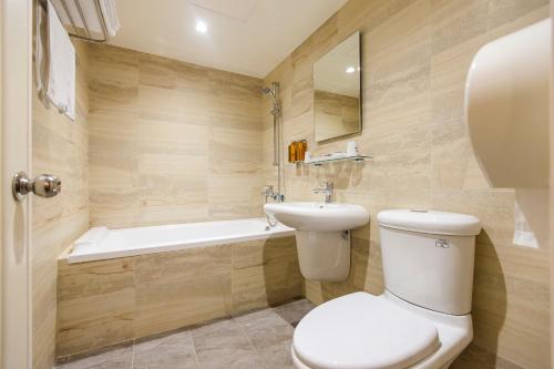 the young hotel taoyuan