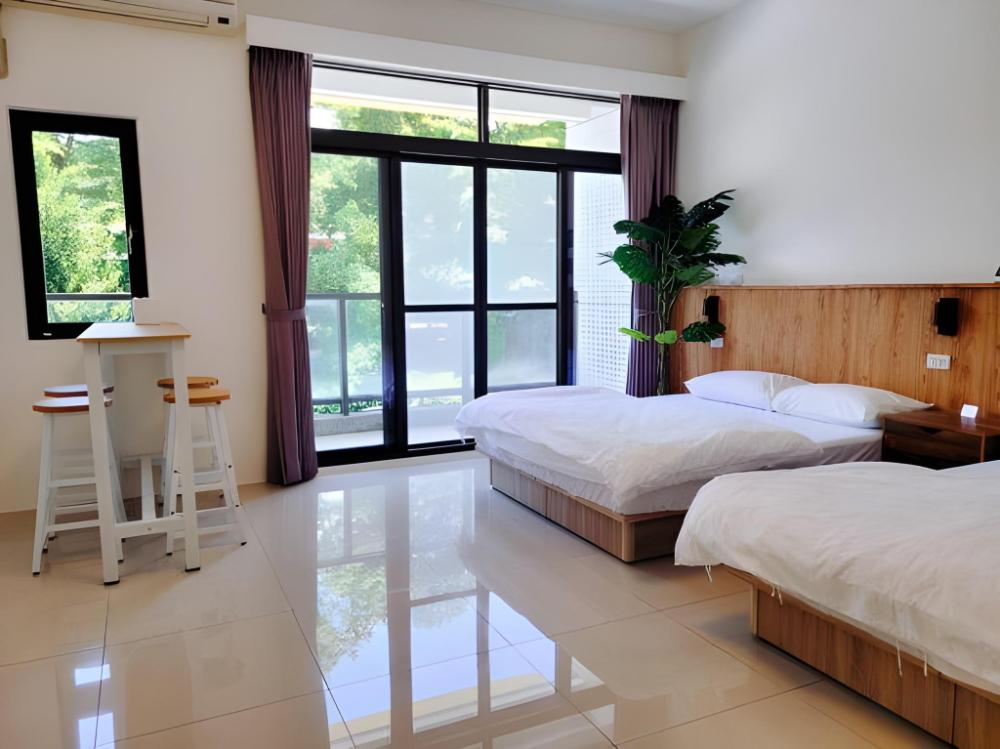 on my way taitung hostel backpacker