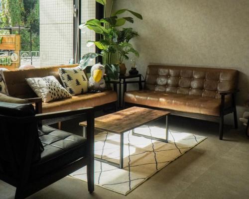 on my way taitung hostel backpacker