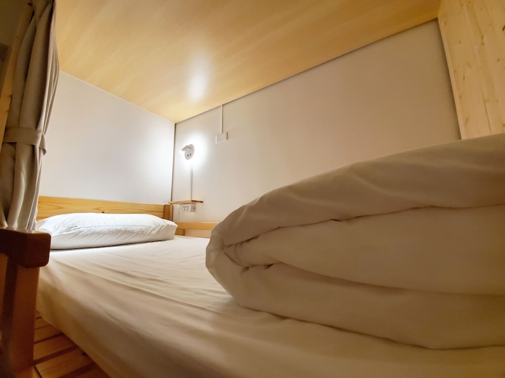 on my way taitung hostel backpacker